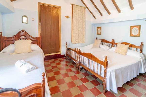 Foto van Vakantiehuis in Archidona met privézwembad - Vakantiehuis in Archidona - BedRoom