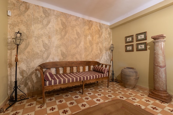 Foto van Boerderij met zwembad in Andalusië - Vakantiehuis in Bobadilla - Antequera - LivingRoom