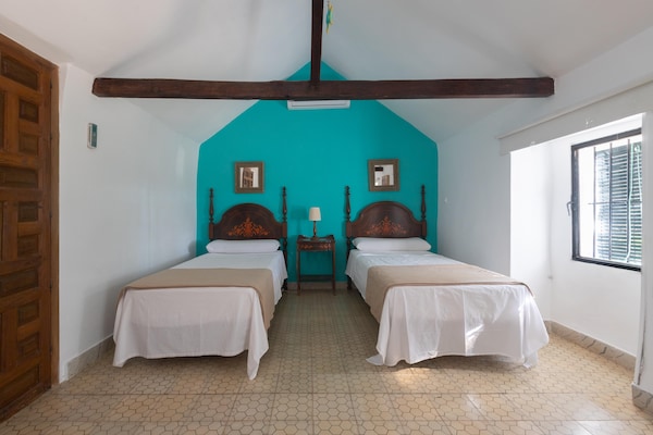 Foto van Boerderij met zwembad in Andalusië - Vakantiehuis in Bobadilla - Antequera - BedRoom