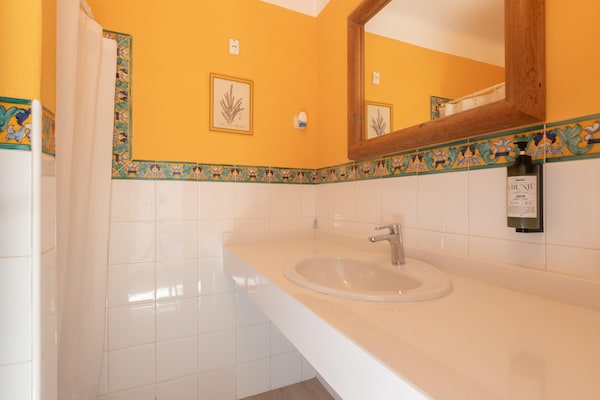 Foto van Boerderij met zwembad in Andalusië - Vakantiehuis in Bobadilla - Antequera - BathRoom