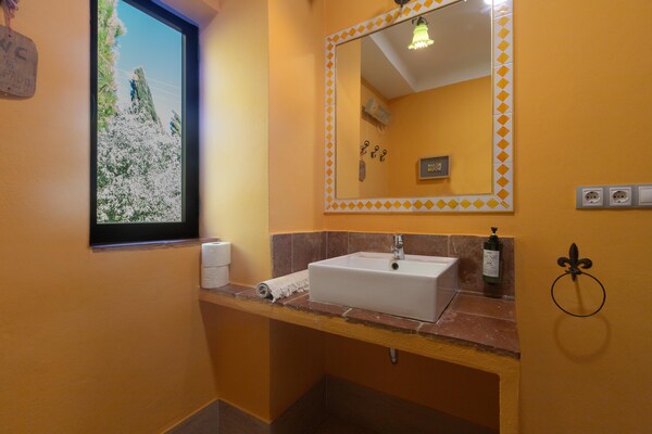 Foto van Boerderij met zwembad in Andalusië - Vakantiehuis in Bobadilla - Antequera - BathRoom
