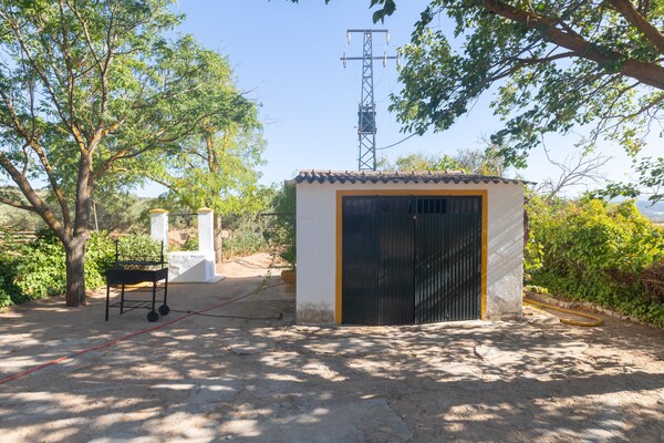 Foto van Boerderij met zwembad in Andalusië - Vakantiehuis in Bobadilla - Antequera - Facilities