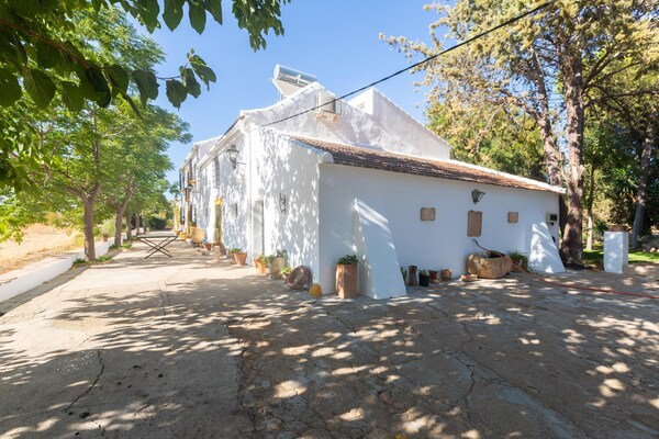 Foto van Boerderij met zwembad in Andalusië - Vakantiehuis in Bobadilla - Antequera - AreaSummer1KM