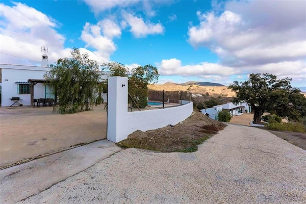 Foto van Villa in Malaga, privézwembad en zeezicht - Vakantiehuis in Cartama - AreaSummer1KM