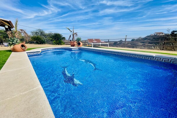 Foto van Villa in Malaga, privézwembad en zeezicht - Vakantiehuis in Cartama - ExteriorSummer