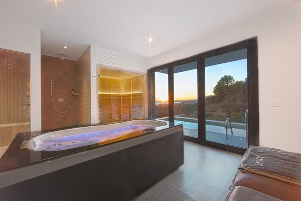 Foto van Villa in Marbella met privé verwarmd zwembad - Vakantiehuis in Marbella - Untagged