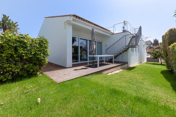Foto van Villa in Marbella bij Strand - Vakantiehuis in Marbella - GardenSummer
