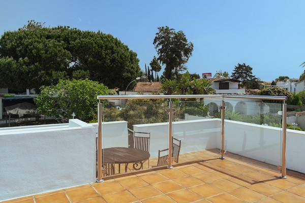 Foto van Villa in Marbella bij Strand - Vakantiehuis in Marbella - terrace