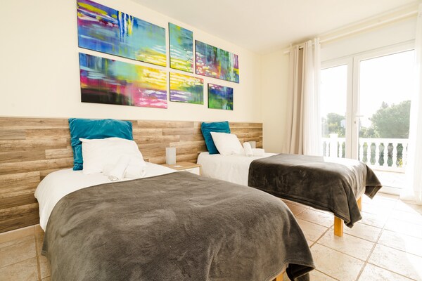 Foto van Villa in Marbella met privézwembad en strand - Vakantiehuis in Marbella - BedRoom