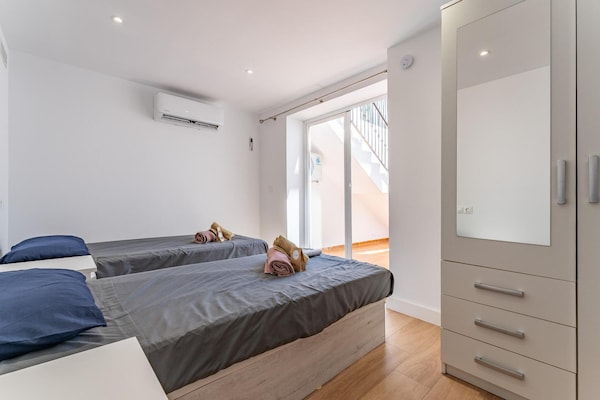Foto van Faro's Villa Horizonte dichtbij zeestrand - Vakantiehuis in Benalmádena - BedRoom