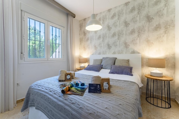 Foto van Faro's Villa Horizonte dichtbij zeestrand - Vakantiehuis in Benalmádena - BedRoom