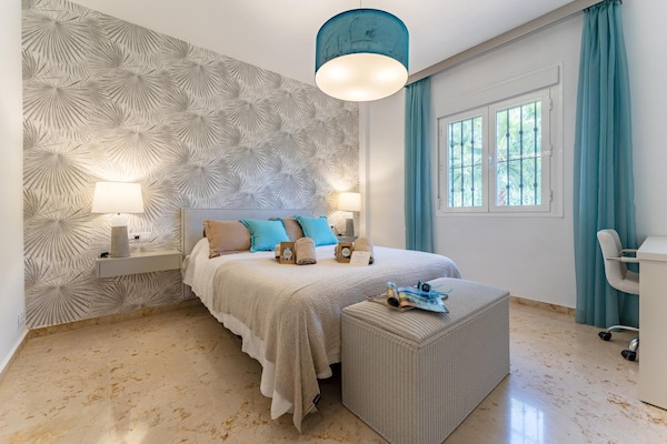 Foto van Faro's Villa Horizonte dichtbij zeestrand - Vakantiehuis in Benalmádena - BedRoom