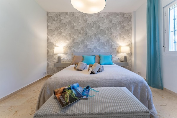 Foto van Faro's Villa Horizonte dichtbij zeestrand - Vakantiehuis in Benalmádena - BedRoom