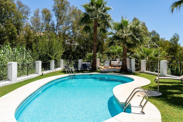 Foto van Faro's Villa Horizonte dichtbij zeestrand - Vakantiehuis in Benalmádena - PoolOfHouse