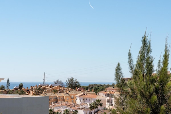 Foto van Appartement met Zeezicht Zuid - Vakantiehuis in Mijas Costa - AreaSummer1KM
