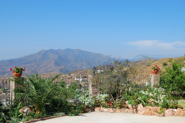 Foto van Villa in Mijas met privézwembad - Vakantiehuis in Mijas - ViewSummer