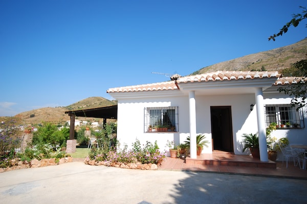 Foto van Villa in Mijas met privézwembad - Vakantiehuis in Mijas - ExteriorSummer
