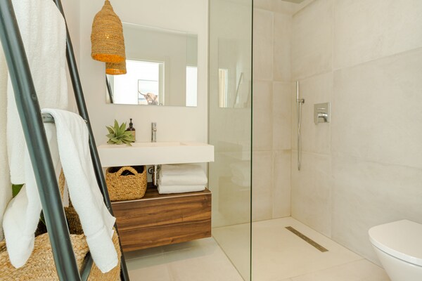 Foto van Luxe villa in Mijas Costa - Vakantiehuis in Mijas Costa - BathRoom
