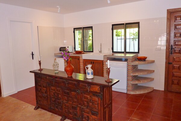Foto van Villa aan de Costa del Sol, vlakbij het strand - Vakantiehuis in San Pedro de Alcantara - Kitchen