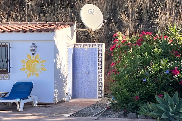 Foto van Zwembadretraite in Arenas - Vakantiehuis in Arenas - GardenSummer