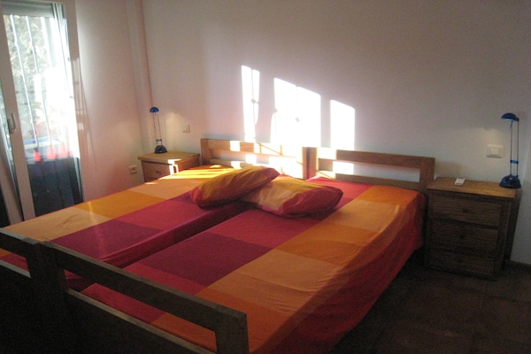 Foto van Villaverblijf met zeezicht - Vakantiehuis in Arenas - BedRoom