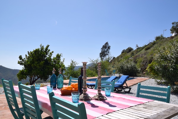 Foto van Villaverblijf met zeezicht - Vakantiehuis in Arenas - TerraceBalcony