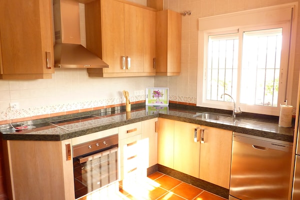 Foto van Vakantiehuis in Canillas bij Strand - Vakantiehuis in Canillas de Aceituno - Kitchen
