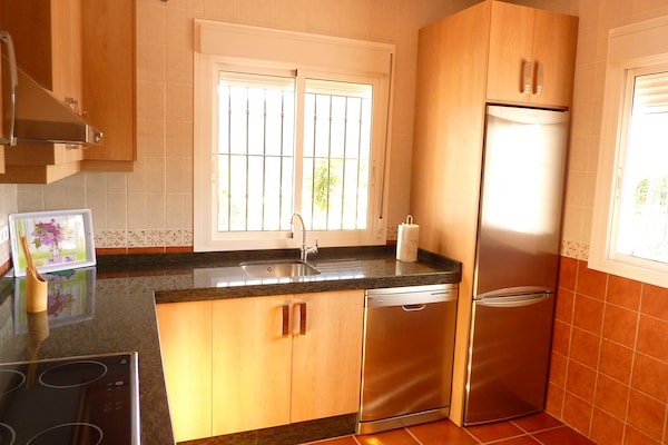 Foto van Vakantiehuis in Canillas bij Strand - Vakantiehuis in Canillas de Aceituno - Kitchen
