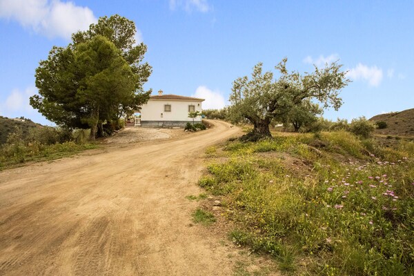 Foto van Casa La Loma met zwembad - Vakantiehuis in Andalucía - GardenSummer