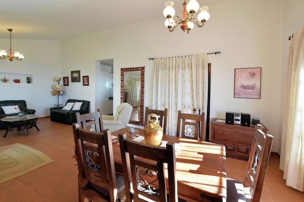 Foto van Privézwembad nabij stranden - Vakantiehuis in Algarrobo - DiningRoom