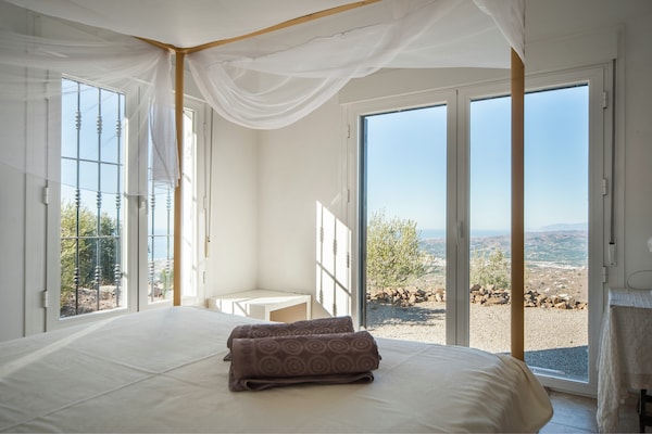 Foto van Villa in Arenas met uitzicht op zee - Vakantiehuis in Arenas - BedRoom