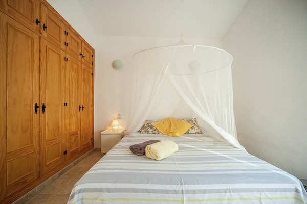 Foto van Villa in Arenas met uitzicht op zee - Vakantiehuis in Arenas - BedRoom