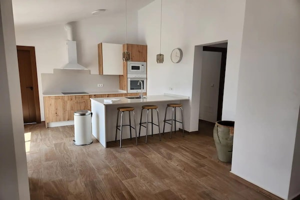 Foto van Villa Gabriel met privézwembad - Vakantiehuis in Canillas de Albaida - Kitchen