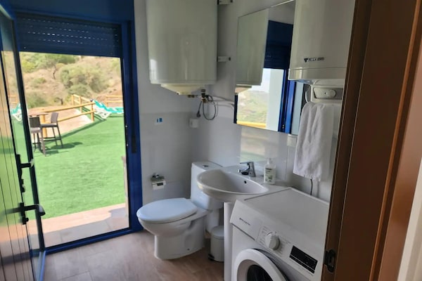 Foto van Villa Gabriel met privézwembad - Vakantiehuis in Canillas de Albaida - BathRoom