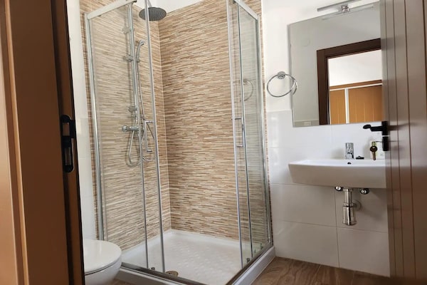Foto van Villa Gabriel met privézwembad - Vakantiehuis in Canillas de Albaida - BathRoom