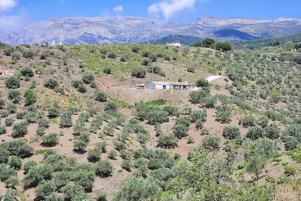 Foto van Villa Gabriel met privézwembad - Vakantiehuis in Canillas de Albaida - AreaSummer5KM