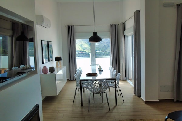 Foto van Schitterende familievilla met privézwembad voor 10 personen - DiningRoom