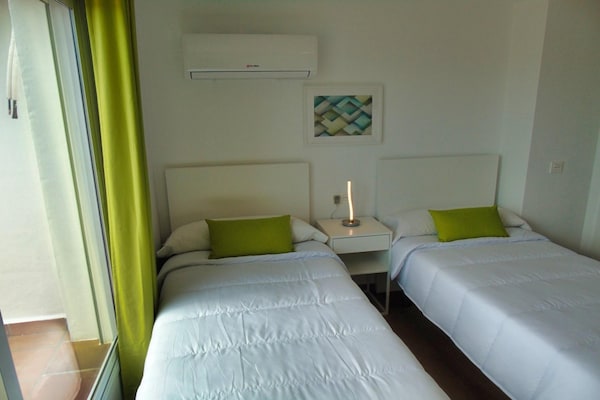 Foto van Schitterende familievilla met privézwembad voor 10 personen - BedRoom