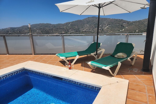 Foto van Schitterende familievilla met privézwembad voor 10 personen - PoolOfHouse