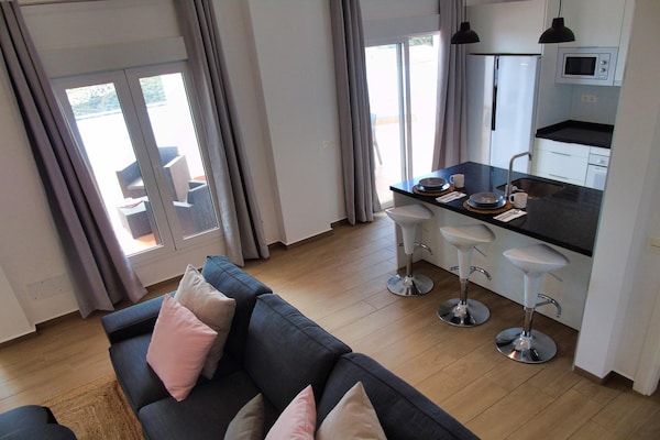 Foto van Schitterende familievilla met privézwembad voor 10 personen - LivingRoom