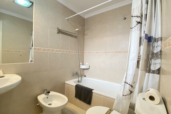 Foto van Villa in Nerja bij Burriana Strand & Zwembad - Vakantiehuis in Nerja - BathRoom