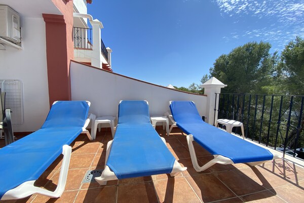 Foto van Villa in Nerja bij Burriana Strand & Zwembad - Vakantiehuis in Nerja - PoolOfHouse