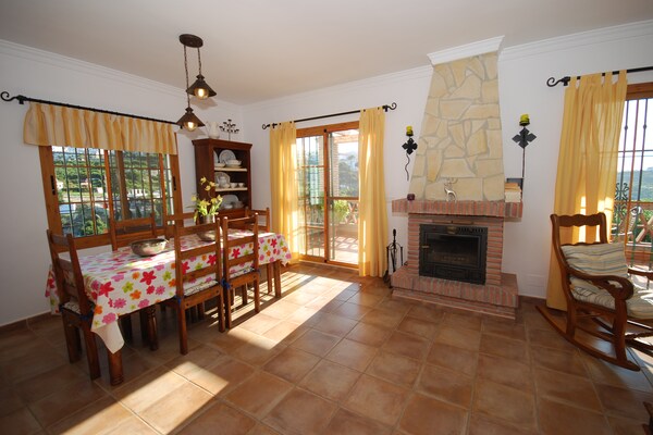 Foto van Belvilla van OYO Francisco - Vakantiehuis in Frigiliana - DiningRoom