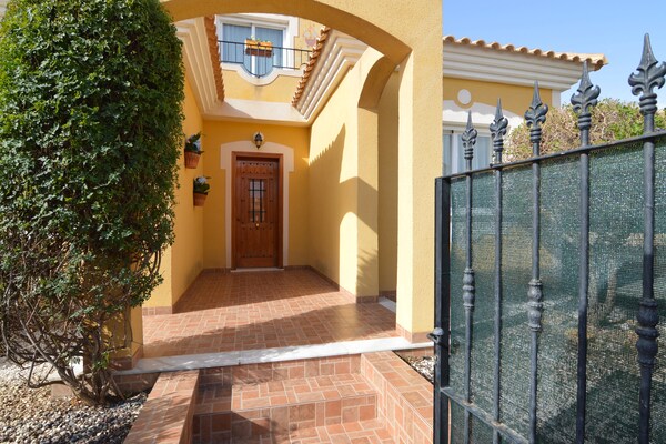 Foto van Villa in Costa Cálida met privézwembad - Vakantiehuis in Mazarrón - HallReception