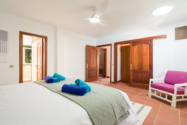Foto van Chalet in Maspalomas met verwarmd zwembad - Vakantiehuis in San Bartolomé de Tirajana - BedRoom