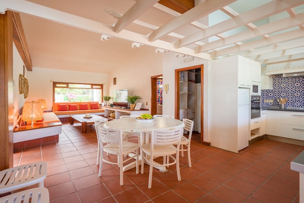 Foto van Chalet in Maspalomas met verwarmd zwembad - Vakantiehuis in San Bartolomé de Tirajana - DiningRoom
