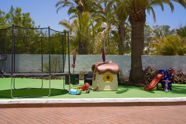 Foto van Chalet in Maspalomas met verwarmd zwembad - Vakantiehuis in San Bartolomé de Tirajana - Outdoor