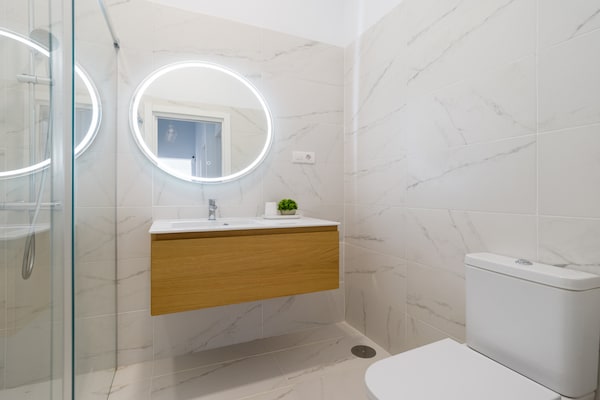 Foto van Bungalow bij Yumbo & Playa del Inglés - Vakantiehuis in San Bartolomé de Tirajana - BathRoom