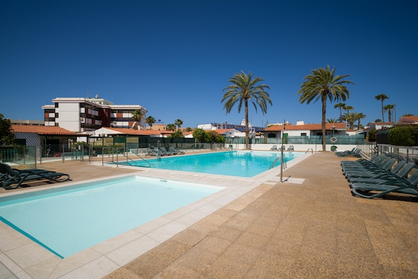 Foto van Bungalow bij Yumbo & Playa del Inglés - Vakantiehuis in San Bartolomé de Tirajana - PoolOfHouse