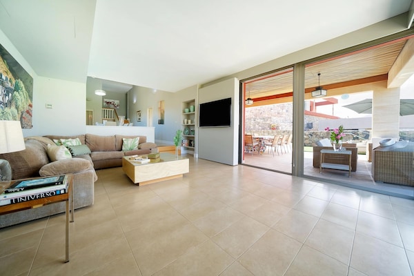 Foto van Villa op Eilanden in de buurt van Seabeach - Vakantiehuis in San Bartolomé de Tirajana, Maspalomas, Gran Canaria - LivingRoom